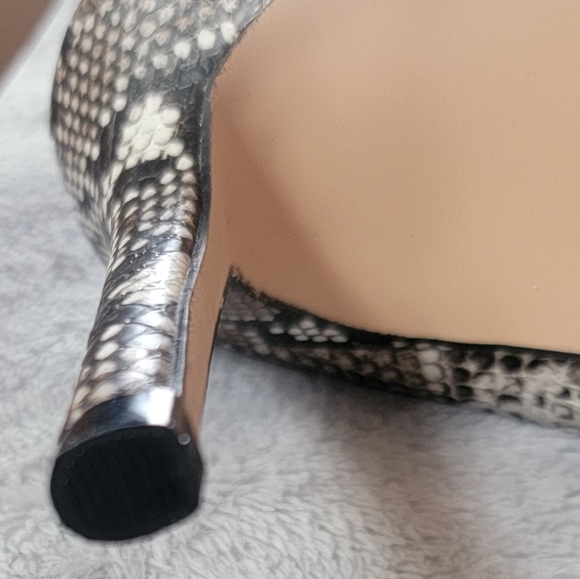 NEW Catherine Malandrino Rosah Snake Print Knee High Stiletto Boot - Picture 7 of 13